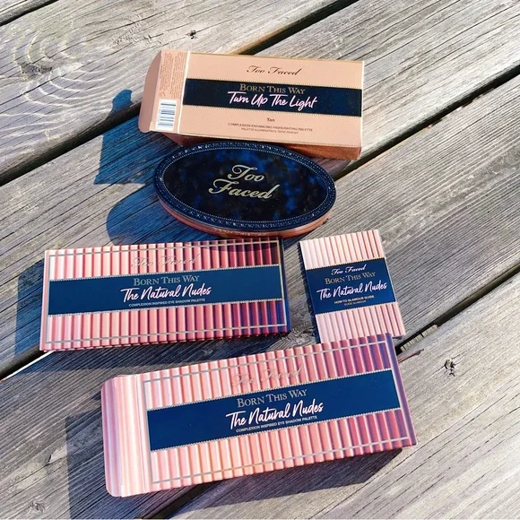 NEW Too Faced Born This Way Eyeshadow Pallete - Picture 2 of 12